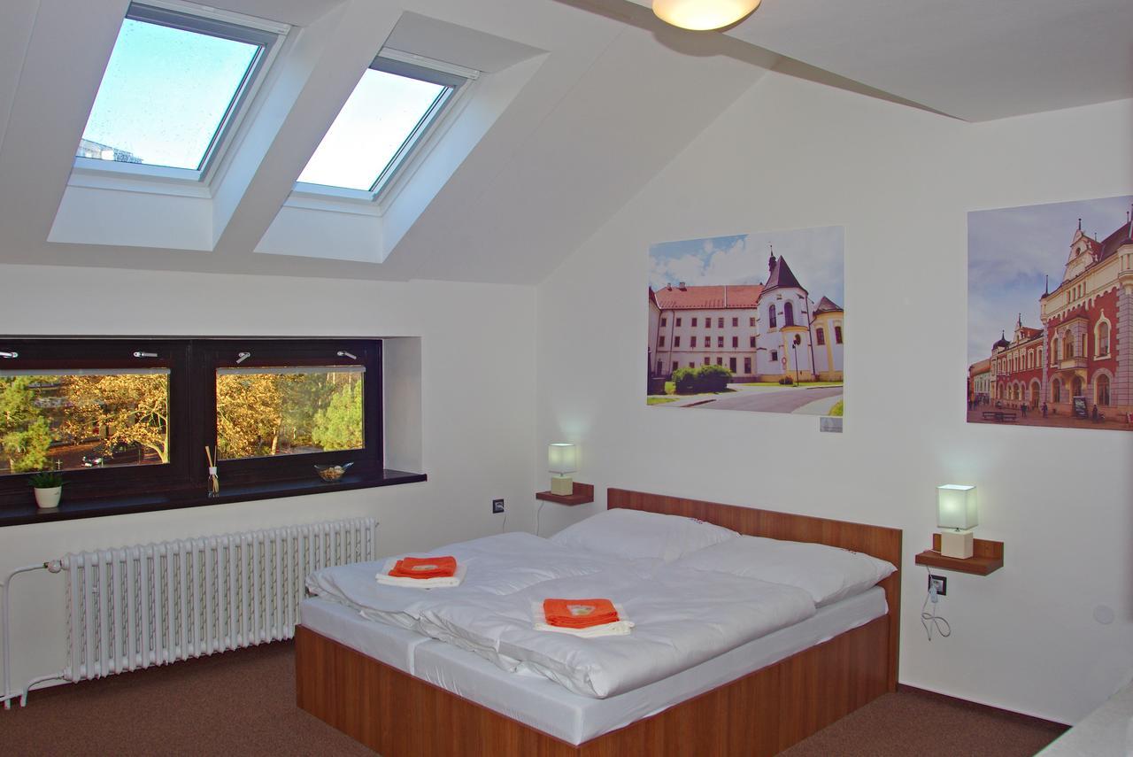 Hotel Pod Radnici Šumperk エクステリア 写真