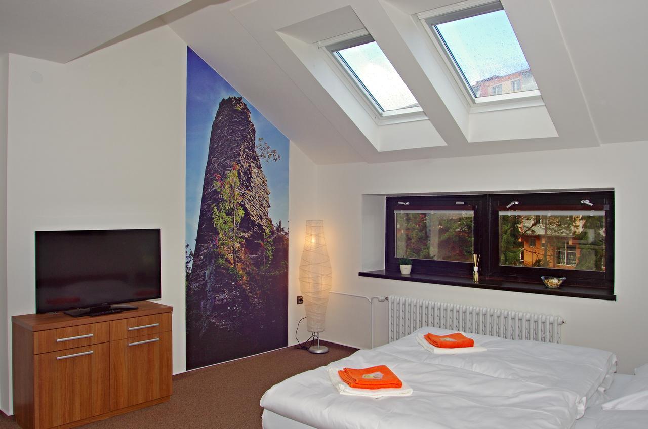 Hotel Pod Radnici Šumperk エクステリア 写真