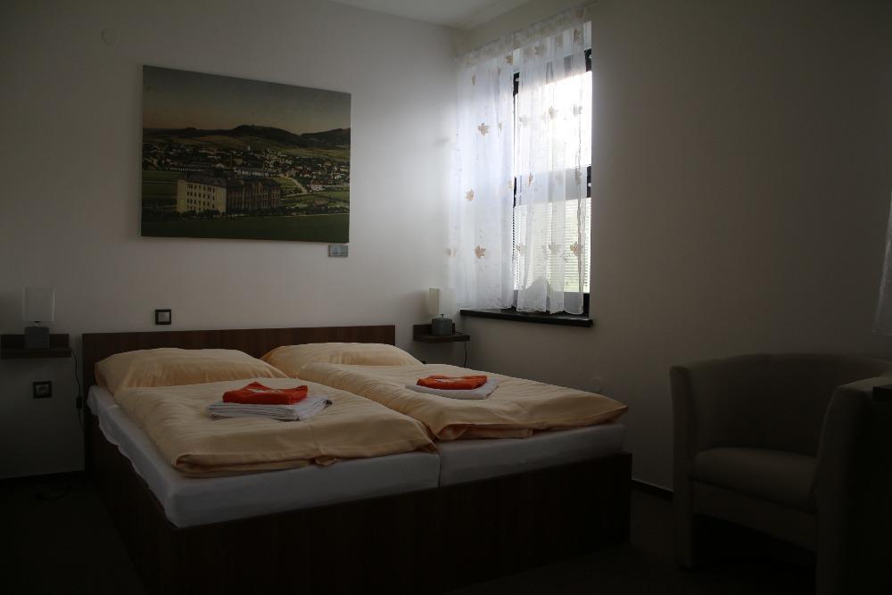 Hotel Pod Radnici Šumperk エクステリア 写真