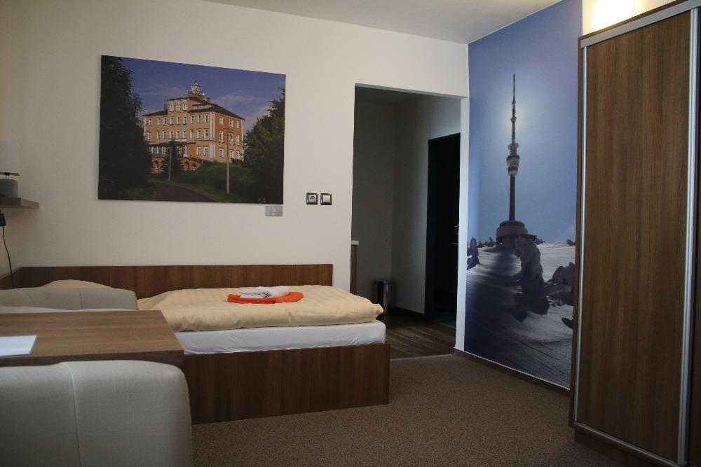 Hotel Pod Radnici Šumperk エクステリア 写真